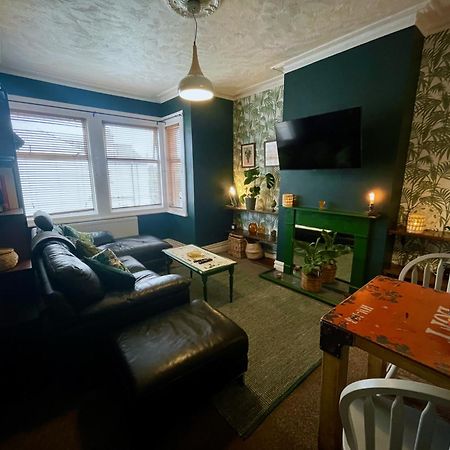Stylish And Artistic Flat In Southend On Sea Apartman Kültér fotó