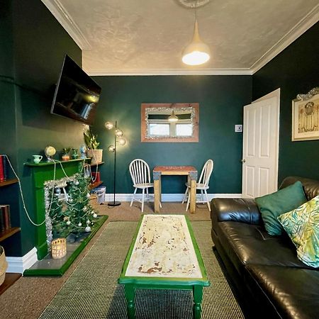 Stylish And Artistic Flat In Southend On Sea Apartman Kültér fotó